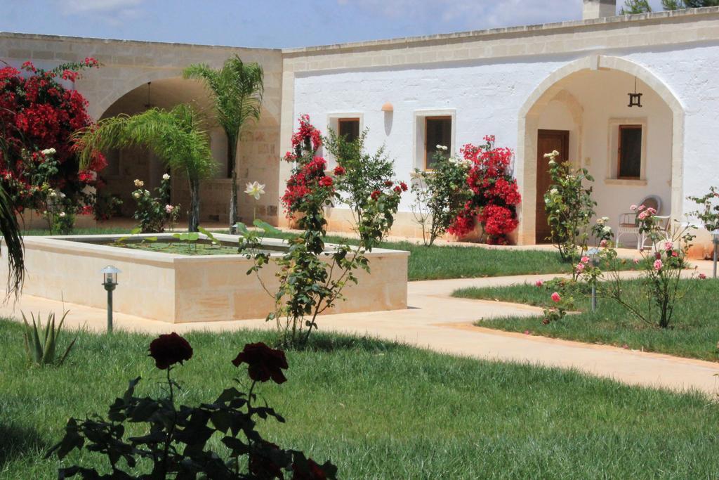 Masseria Zambardo Villa San Vito dei Normanni Exterior photo